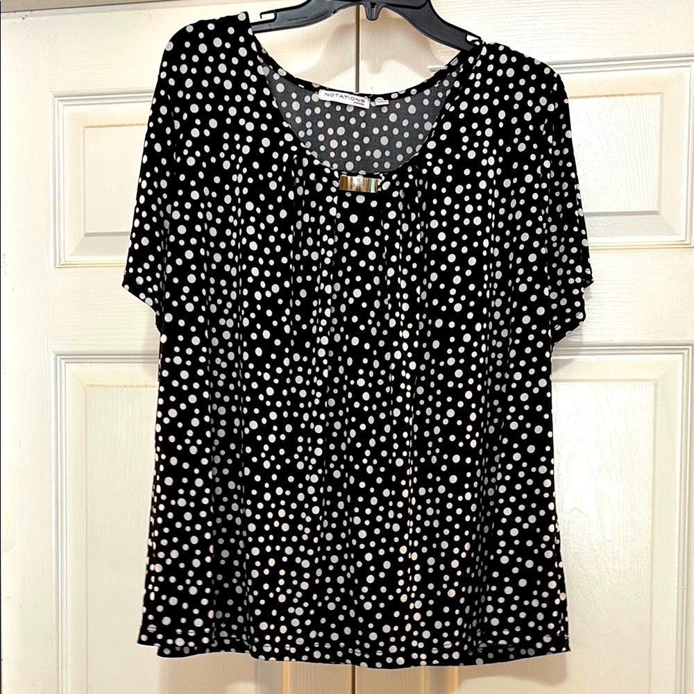 Bundle 2/$20 Notations Black and White Polka Dot Relaxed Blouse 2X